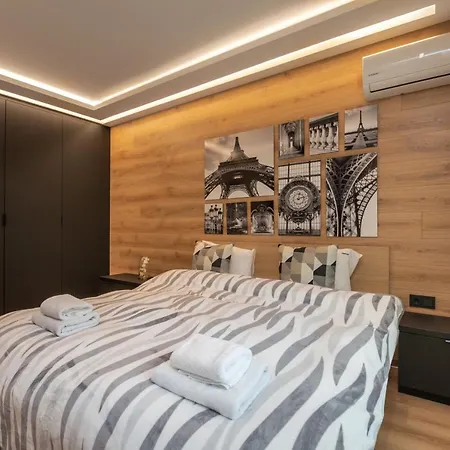 Luxury 2-Bedroom & 2-Bathroom Flat With Garden Sofía