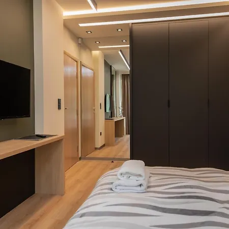 Apartamento Luxury 2-Bedroom & 2-Bathroom Flat With Garden